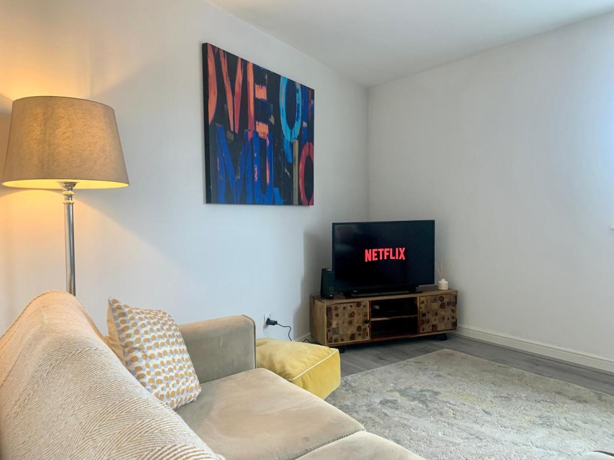 Lovely Stylish Apartment Near Penny Lane! Free Parking Liverpool Eksteriør billede
