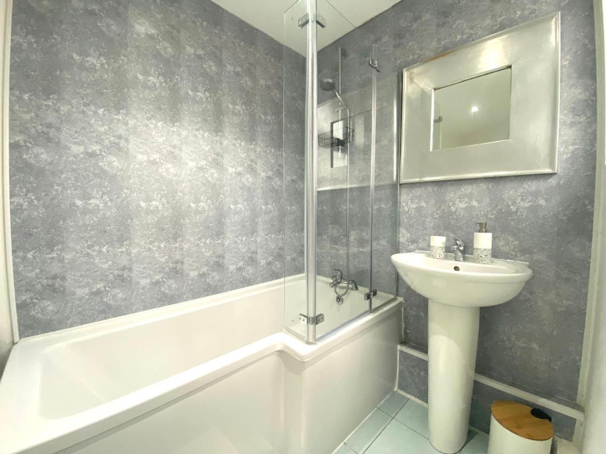 Lovely Stylish Apartment Near Penny Lane! Free Parking Liverpool Eksteriør billede