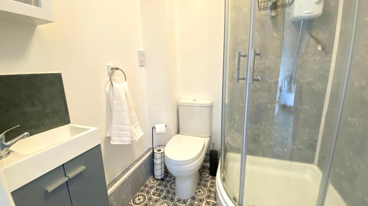 Lovely Stylish Apartment Near Penny Lane! Free Parking Liverpool Eksteriør billede
