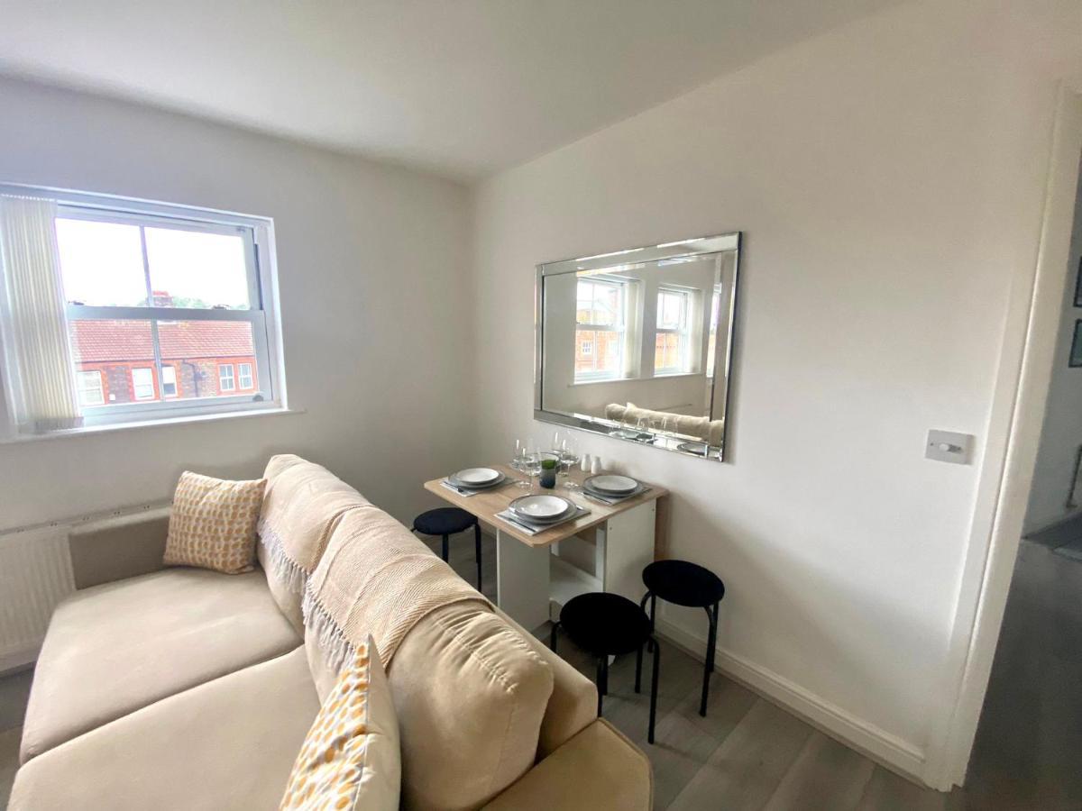 Lovely Stylish Apartment Near Penny Lane! Free Parking Liverpool Eksteriør billede